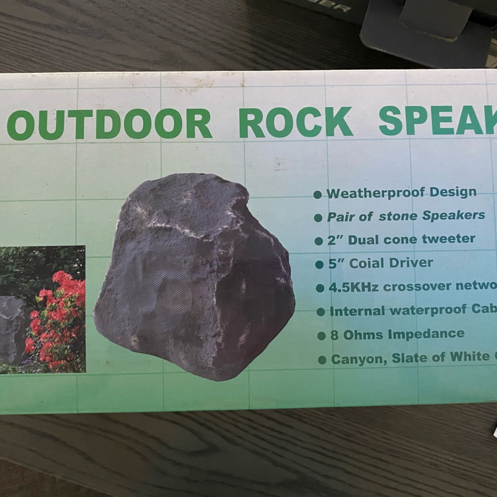 Outdoor Rock Speaker - Canyon Slate